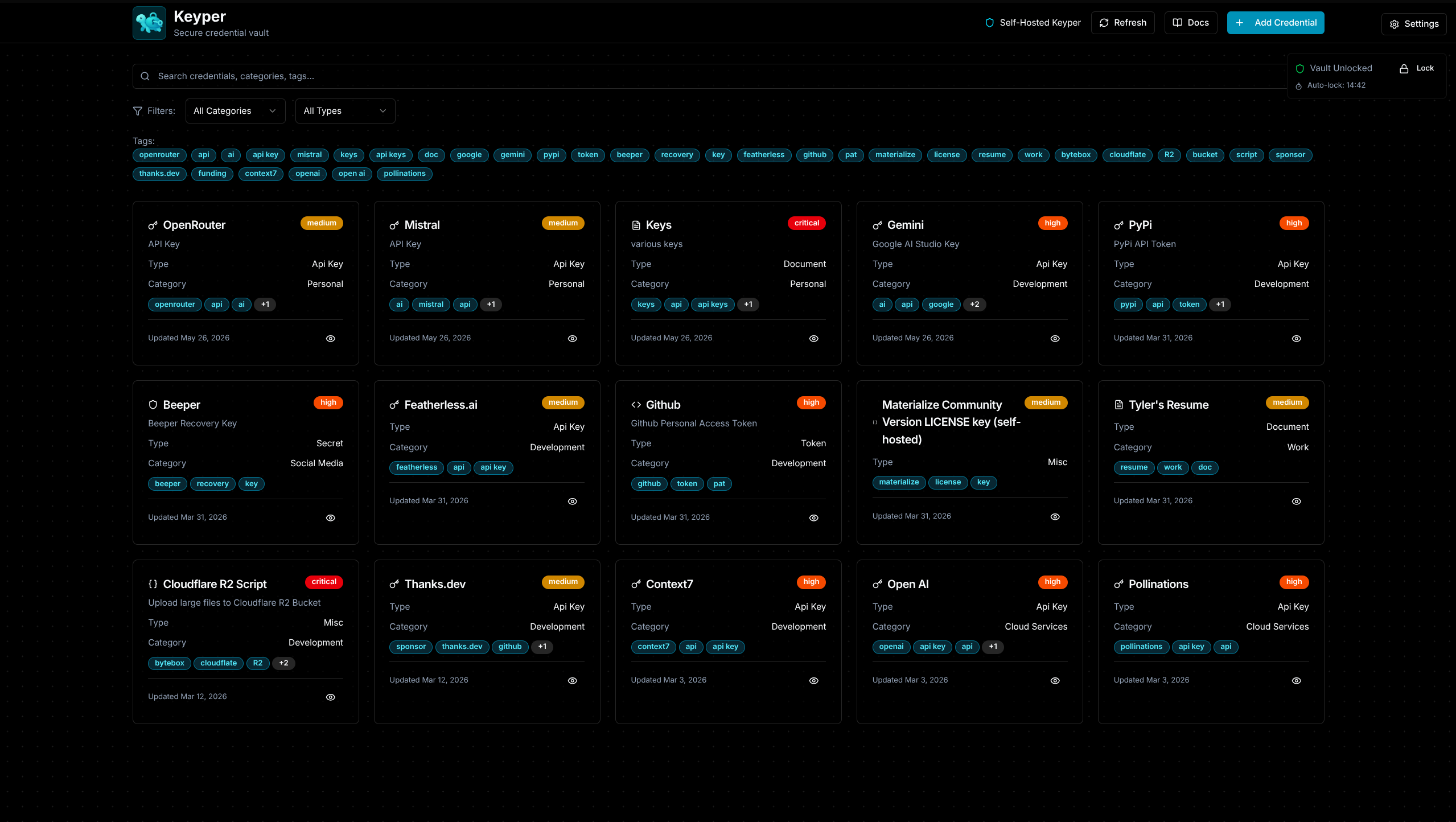 Keyper v1.2.0 dashboard with saved credentials